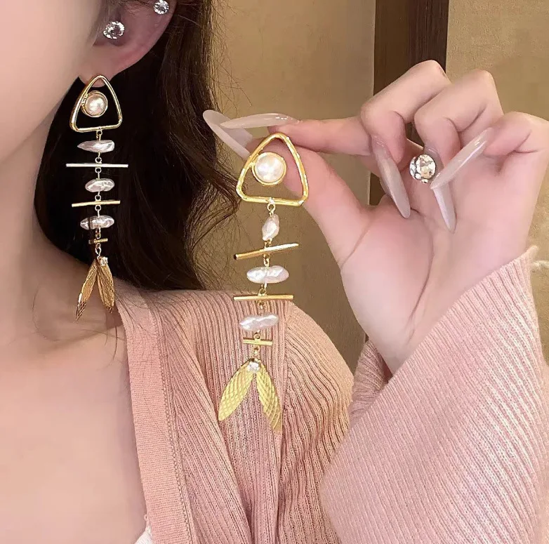 Unique Designed Golden Fish Bones Pearl Dangle Earrings For Women Fashion Ears Accessories Jewelry Party Vacation Wear Lady Gift