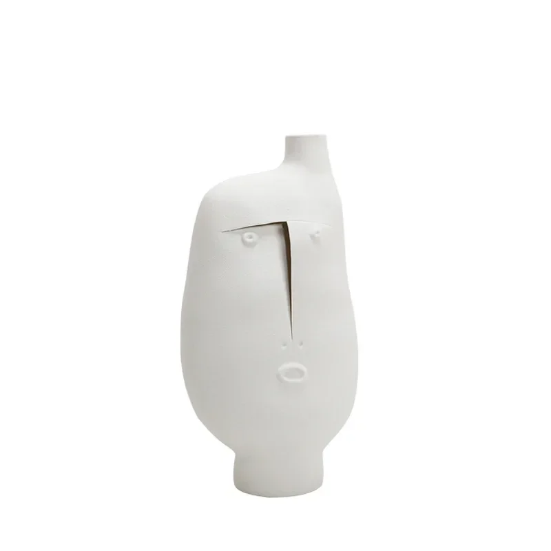 Modern simple baby face ceramic vase, soft-mounted flower drier at the sales office of the home model room