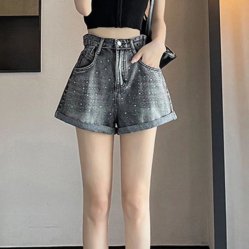 American Vintage Gray Wide Leg Denim Shorts for Women Fashion Rhinestone Roll Up Hem Shorts Streetwear High Waist Slim Hot Pants