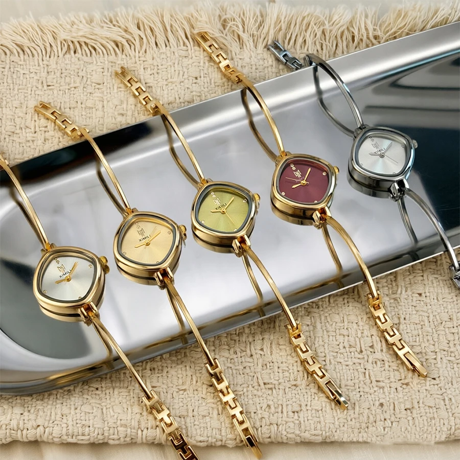 Minimalist Watch for Women - Diamond Dial Ultra-thin Curved Strap Wrist Watch