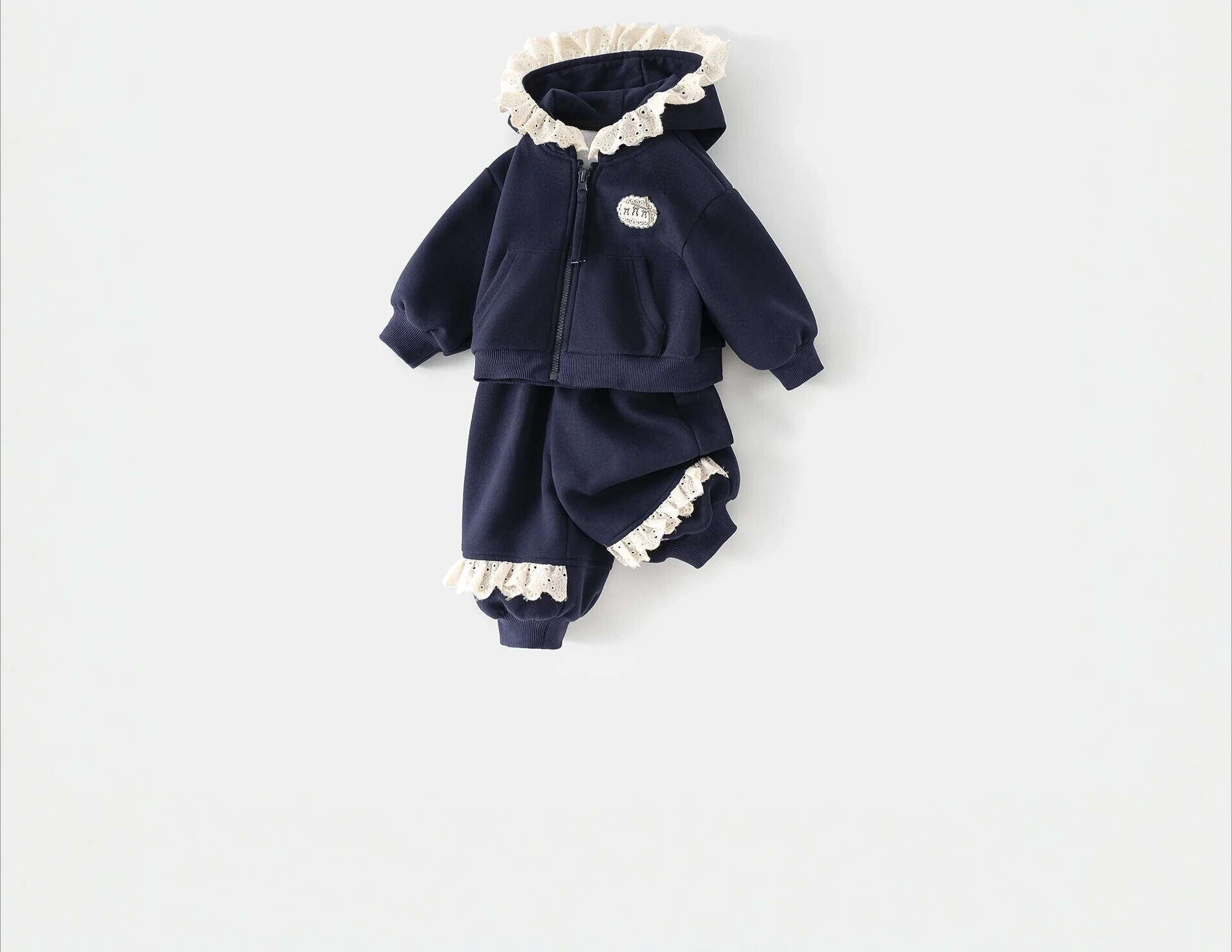 Girls 2026 New Autumn Outfit Set Girls Treasure Spring and Autumn Style Hooded Sweatshirt Cardigan Two Piece Set with Lace