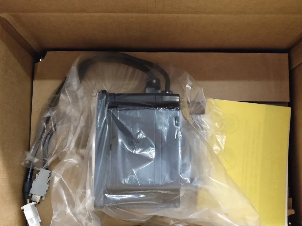 SGMPS-08ACA2S Brand New Servo Motor Original Genuine，Fast shipping
