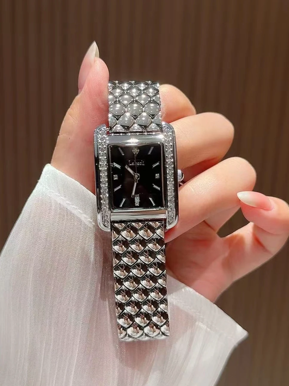 

Elegant ladies watch New women's fashion temperament light luxury square women's watch quartz watch Women's gift Gift for women