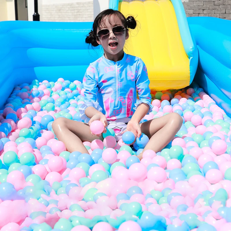 カラフルなベビープラスチックボール水プールオーシャンウェーブボール子供水泳ピットバスケットボールフープままごと屋外テントおもちゃ小道具