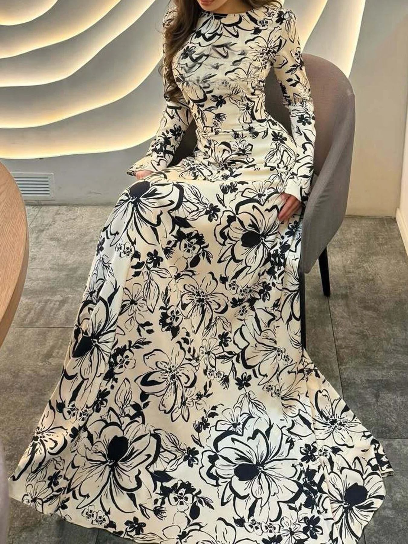 Nuevo Vestido Maxi Estampado Elegante y Ajustado 2026 para Mujer, Estilo Francés, Vestido Acampanado con Aspecto Premium