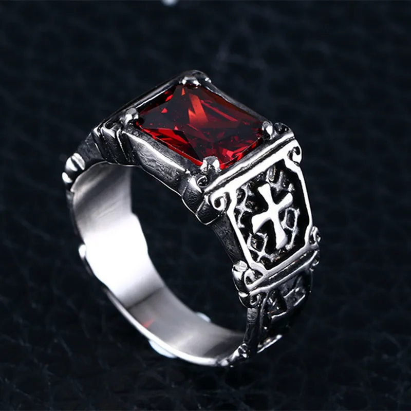 Fashion Persoonlijkheid Prachtige Rode Zirkoon Cross Patroon Ring Charm Mannen Party Sieraden Accessoires Amulet Gift