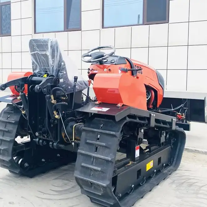 Customized Agricultural Production Wheel Tractor with Four Wheel Ride-On Plowing Machine
