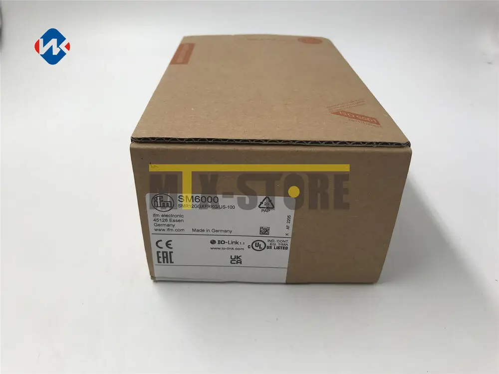 1pcs New IFM Brand new one pressure switch SM6000