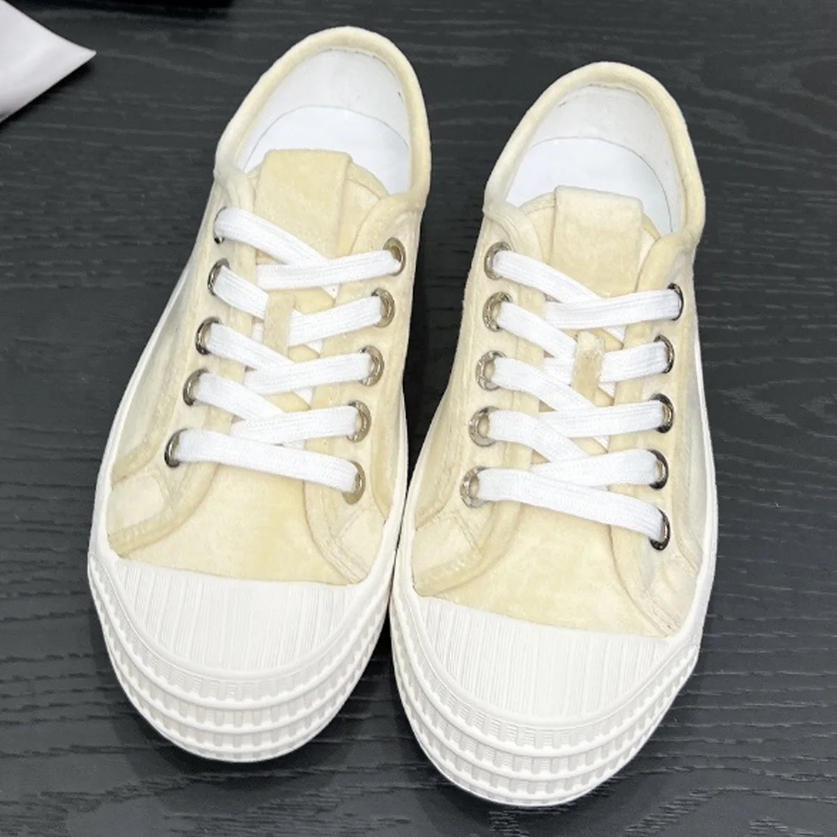 

2026 Women's Soft Velvet Lace-Up Round Toe Flat Sneakers, Comfortable Casual Shoes for Daily & Street Wear YYT25021657