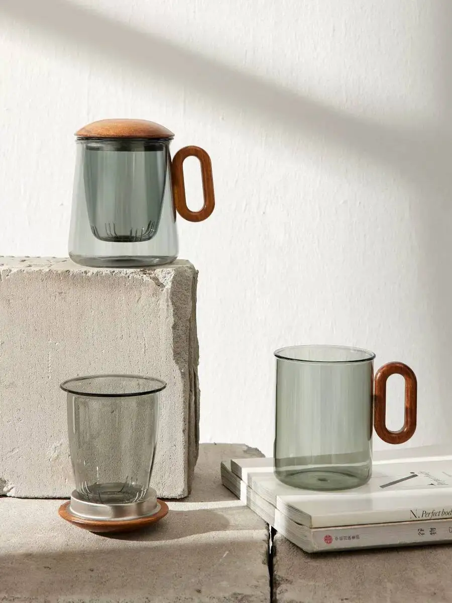 

A Glass Tea With Lid, Filter, Large Capacity, Tea-Water Separation, Simple Household Drinking Cup