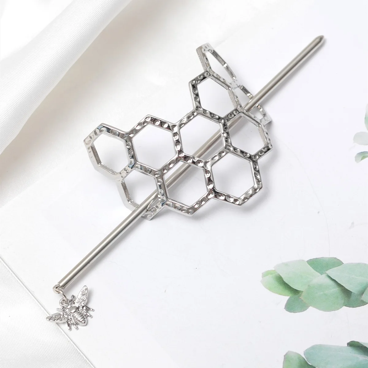Fermaglio per capelli a nido d'ape, accessorio per capelli a torsione a forma di ape, forcina in metallo a nido d'ape, chignon con bastoncino per donne e ragazze, scelta ideale per regali_voghion.com