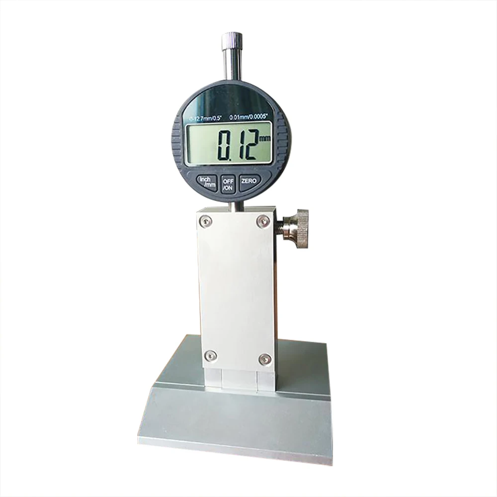 

Digital road marking thickness gauge for testing pavement markings