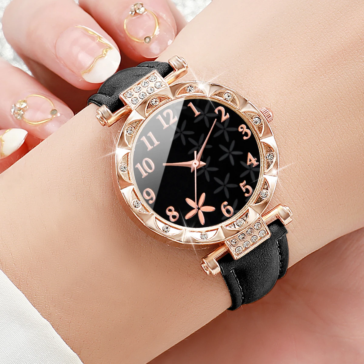 7PCS/Set Fashion Rhinestone Women\'s Watch Leather Band Female Quartz Watches (Without Box)