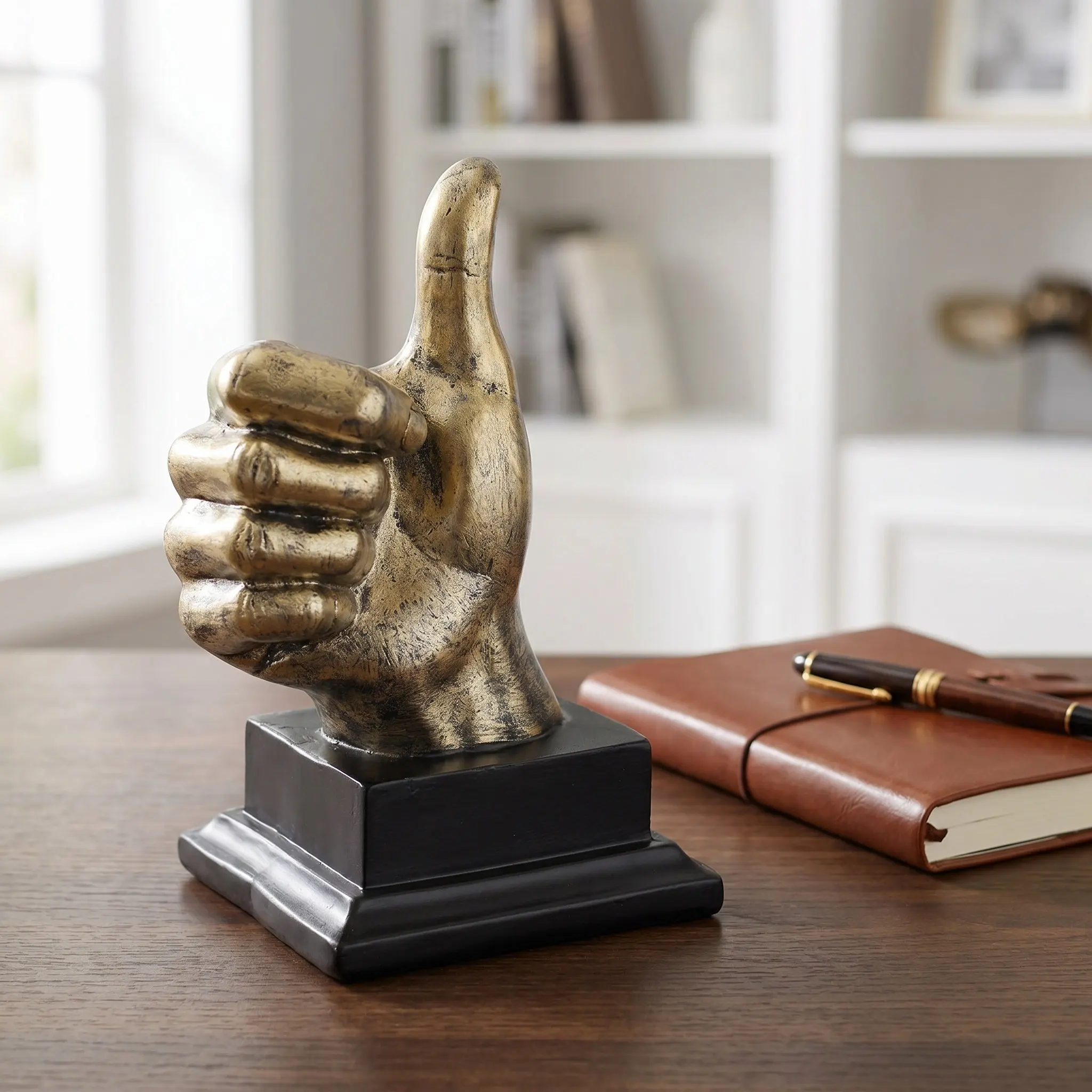 Retro Finger Resin Gesture Ornament Home Cabinet Wine Rack TV Cabinet Decoration Elegant Desktop Decor Gift for Home Office