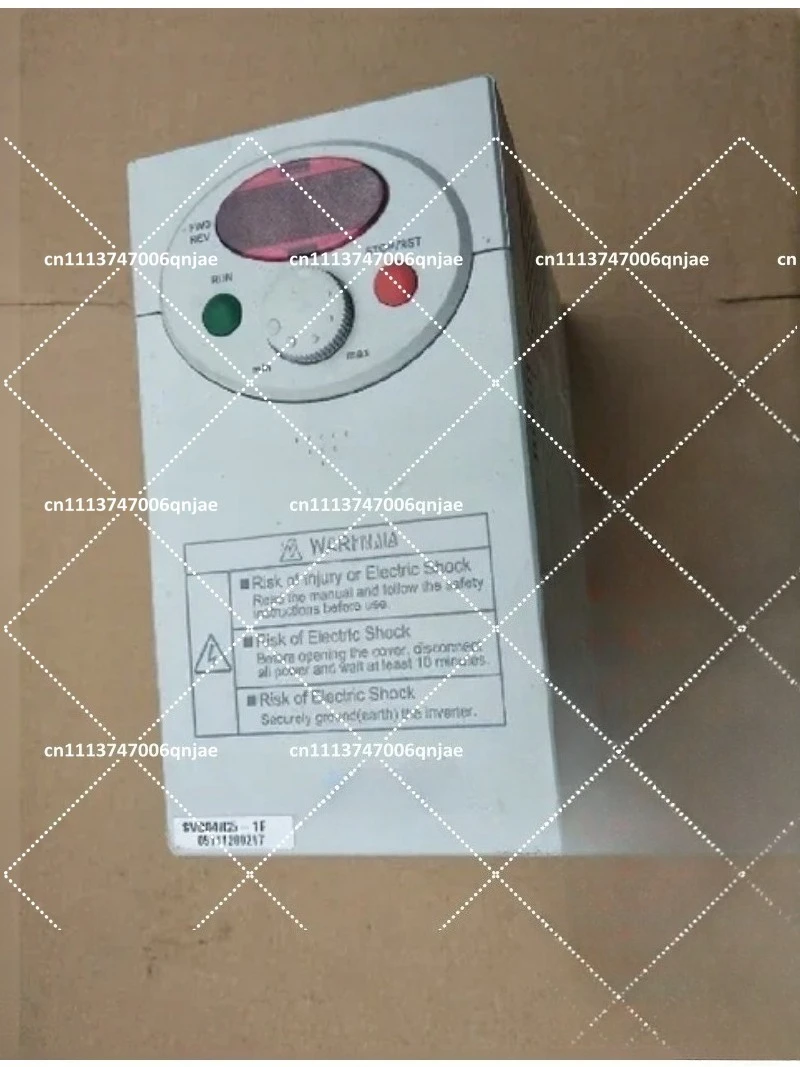 Used Disassembled Frequency Converter 0.4kW 220V, Inverter Drive, Good Quality