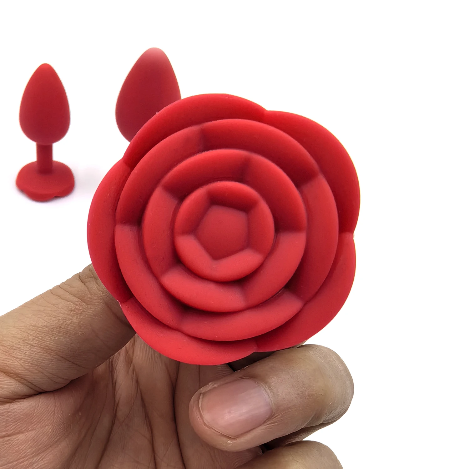 Plug anale a forma di rosa in silicone per principianti ed esperti_voghion.com