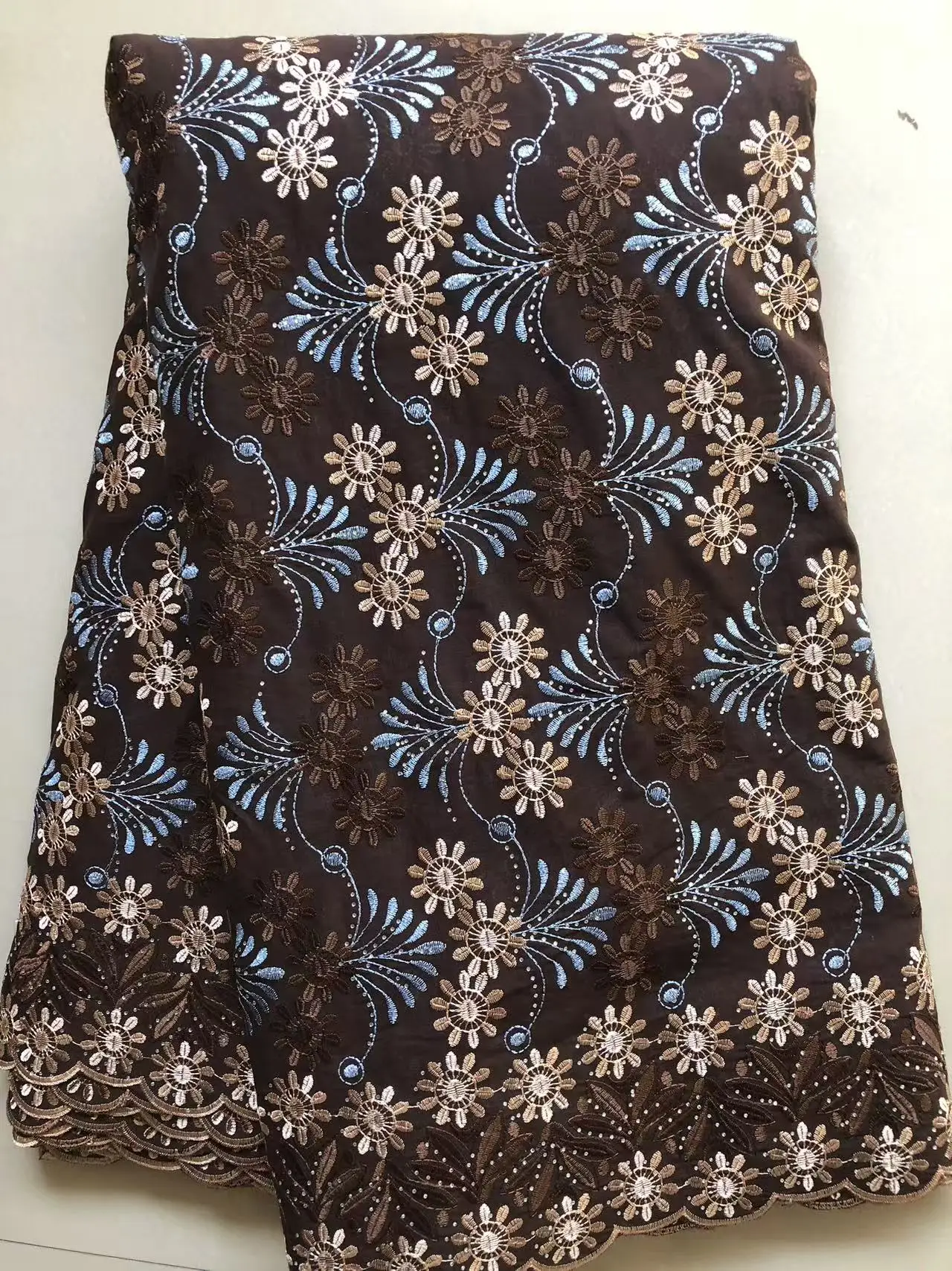 5Y السويسري فوال الدانتيل في سويسرا النيجيري الأفريقي أقمشة الدانتيل 2025 شمسيّة دانتيل عالية الجودة Tissu Dentelle القطن الدانتيل دبي النسيج #4