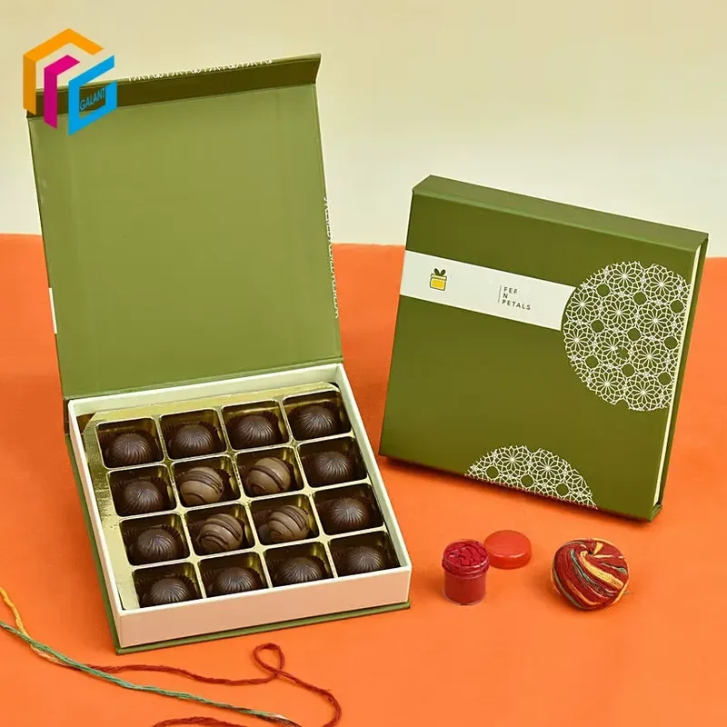 Free Design Paper Chocolate Packaging Gift Boxes With Divider Cardboard Customized Wedding Chocolates and Sweets Paper Boxes