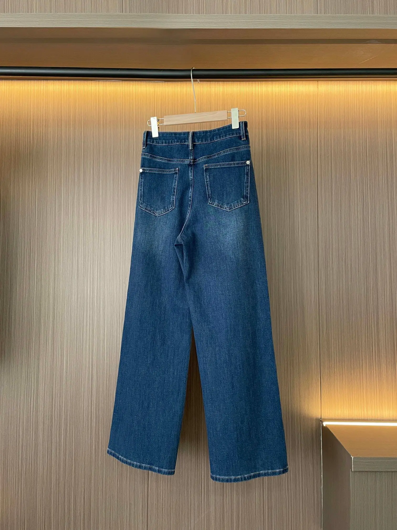 New Spring/Summer High-Quality Fashion Horseshoe Straight Leg Four-Way Stretch Jeans For Women