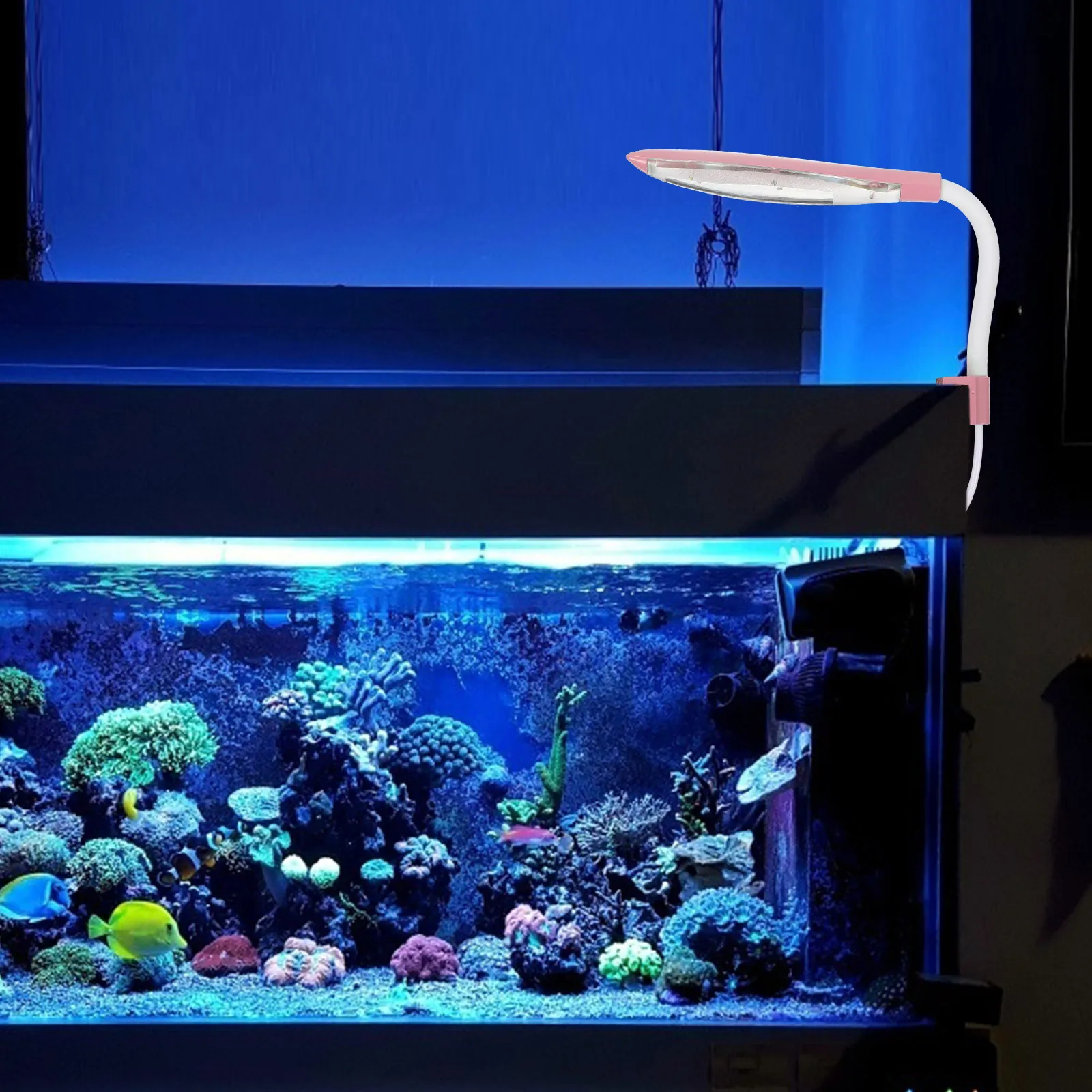 

Fish Tank Clip on LED Light 7 Bright LED Beads USB Powered Aquarium Lamp Plastic Leaf Design Fish Tank Light Aquarium Lamp