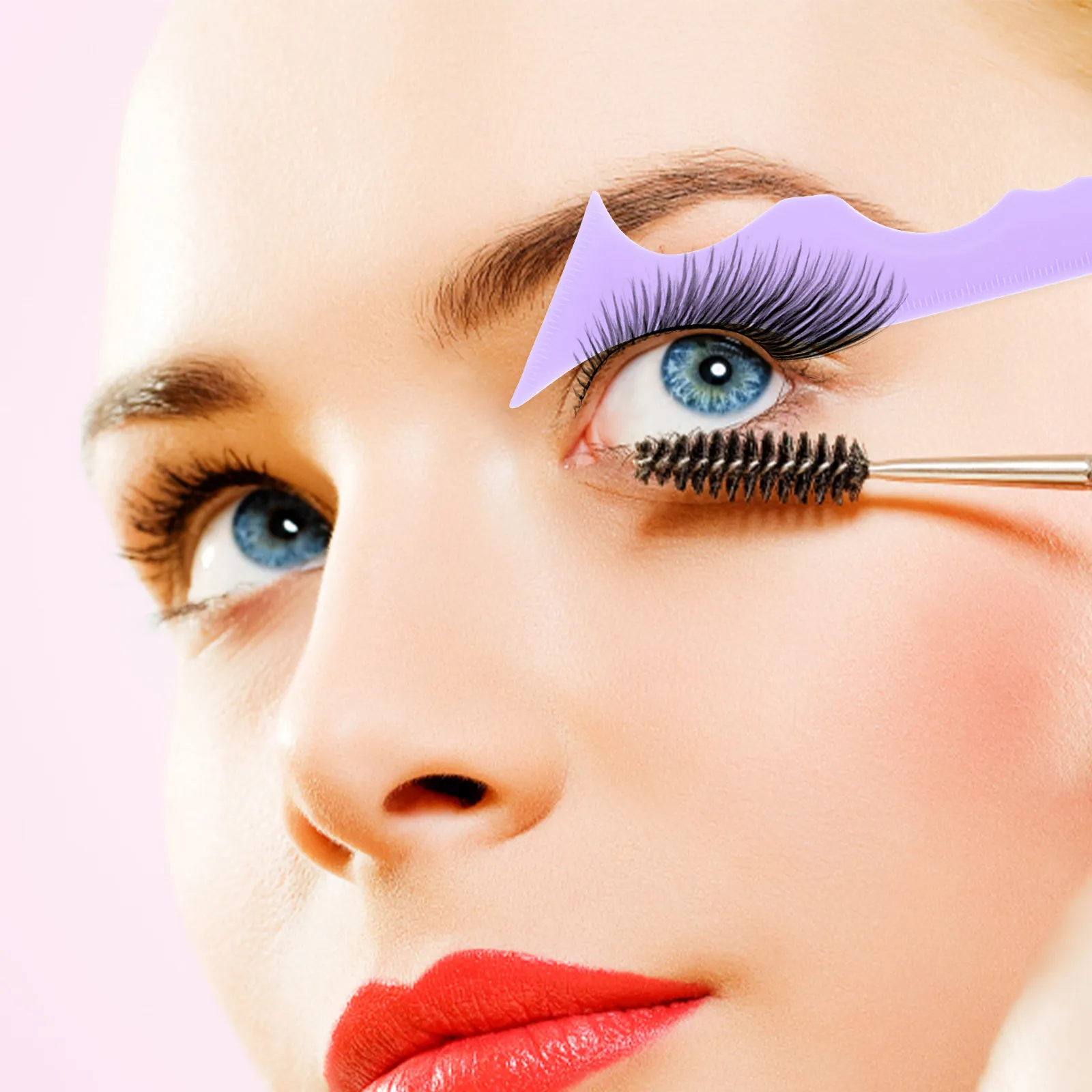 Outil de maquillage en silicone avec poignée ergonomique pour une application stable de l'eye-liner, du mascara et du rouge à lèvres, pochoir multifonction pour une application impeccable