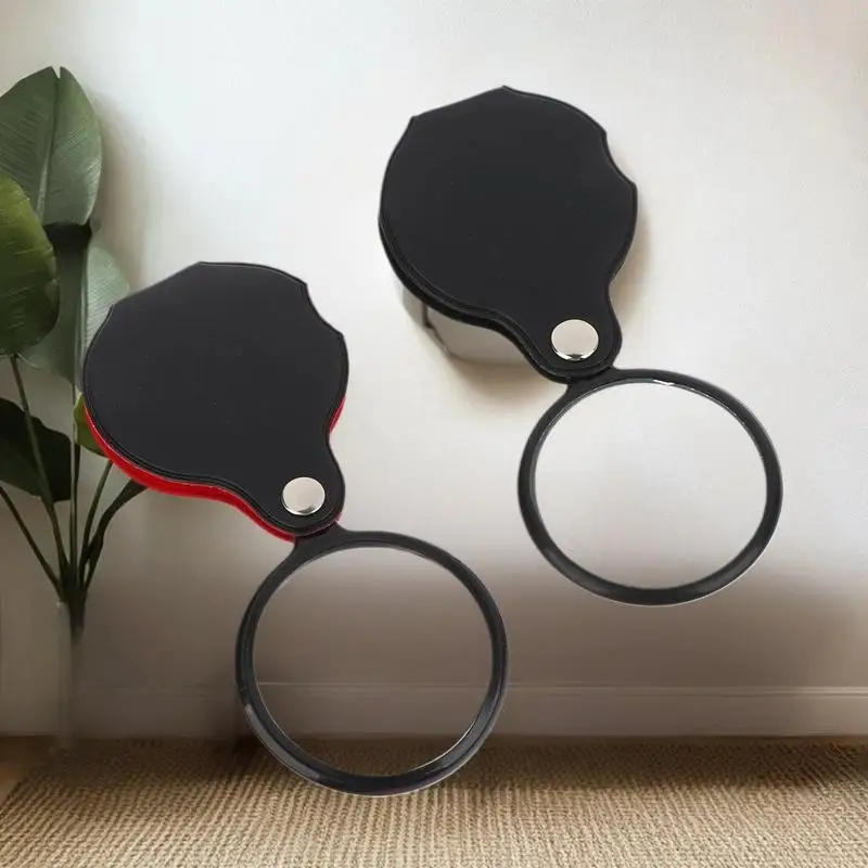 Lupa de joias portátil compacta com mini ampliação de 8X, usada em estojo de couro dobrável, disponível em opções de 50/60/70MM