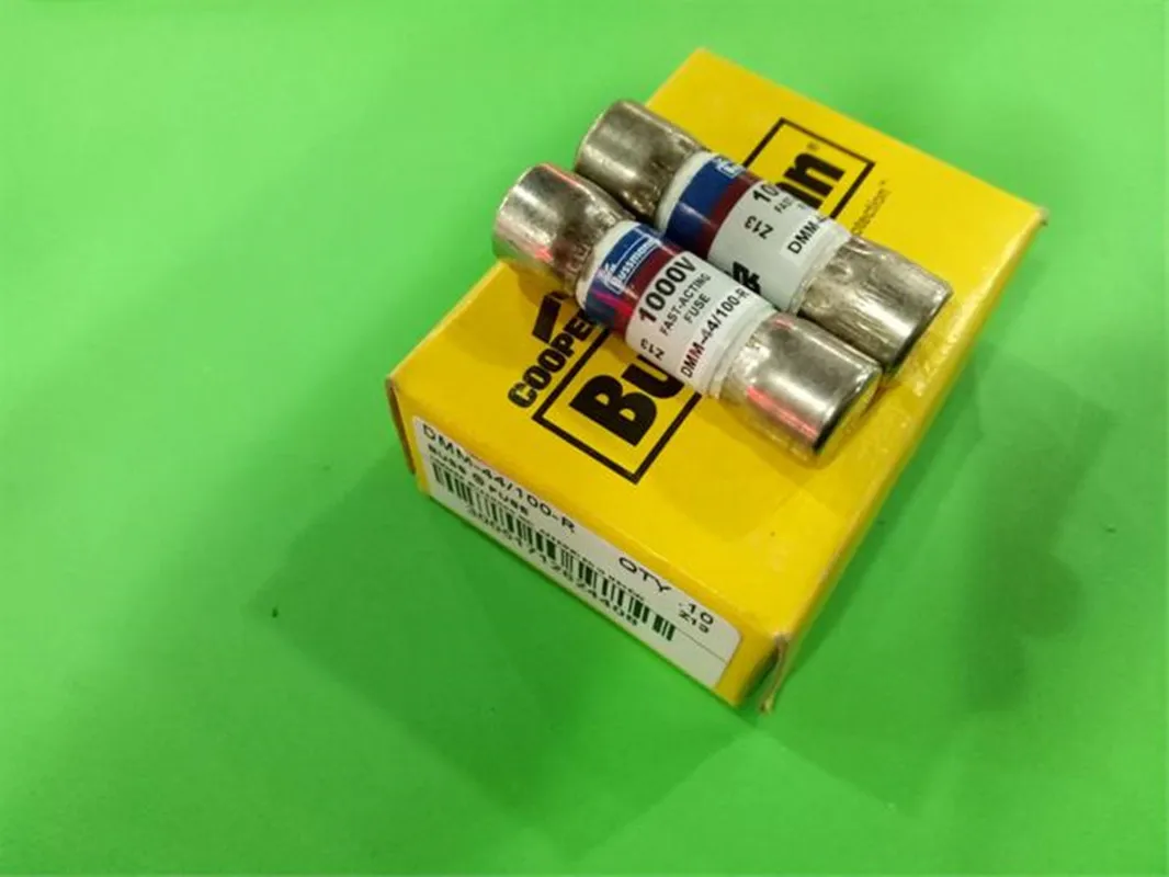 DMM-44/100-R F15B F17B 10X35MM 440mA1000V الصمامات