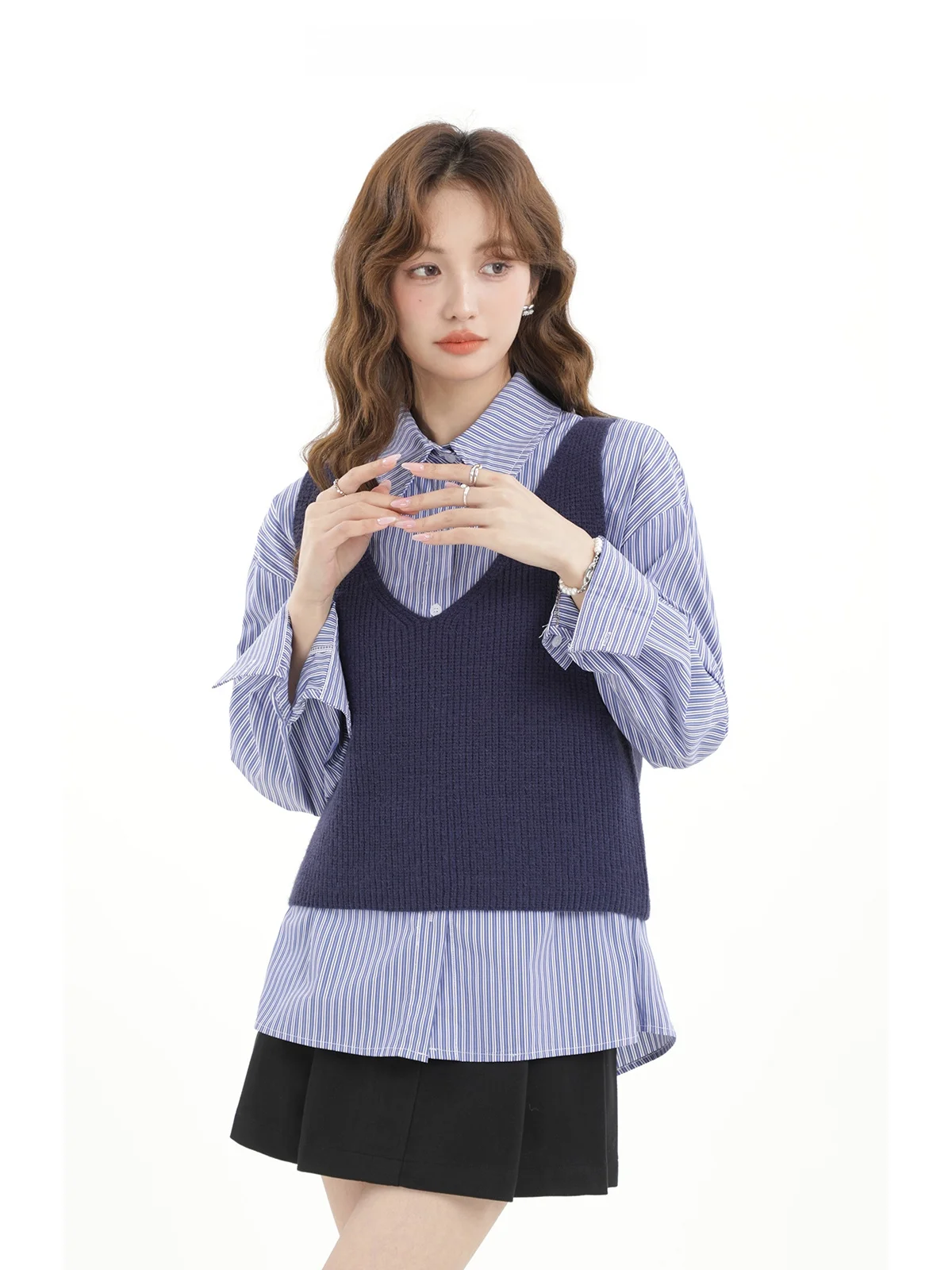 

Xinmon Knitted Stripe Vest And irt Set for Women Vintage Japanese Sle Two-Piece Suit Spring Autumn Seasonal Faionwear