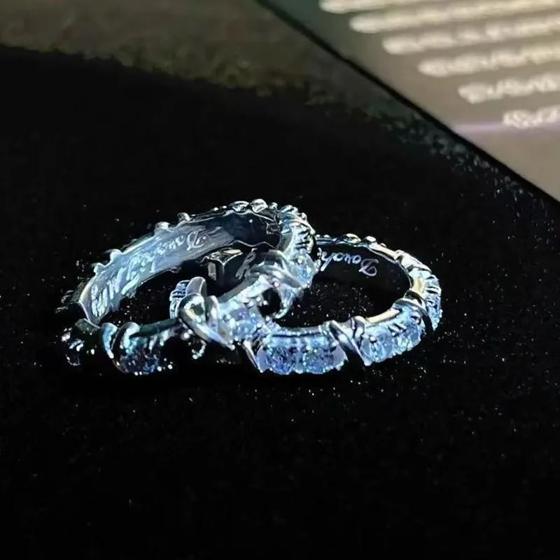 

[Abyss and Redemption] High-value Couple Ring Ring Retro Light Luxury High-grade Inlaid Zir*****pen Ring