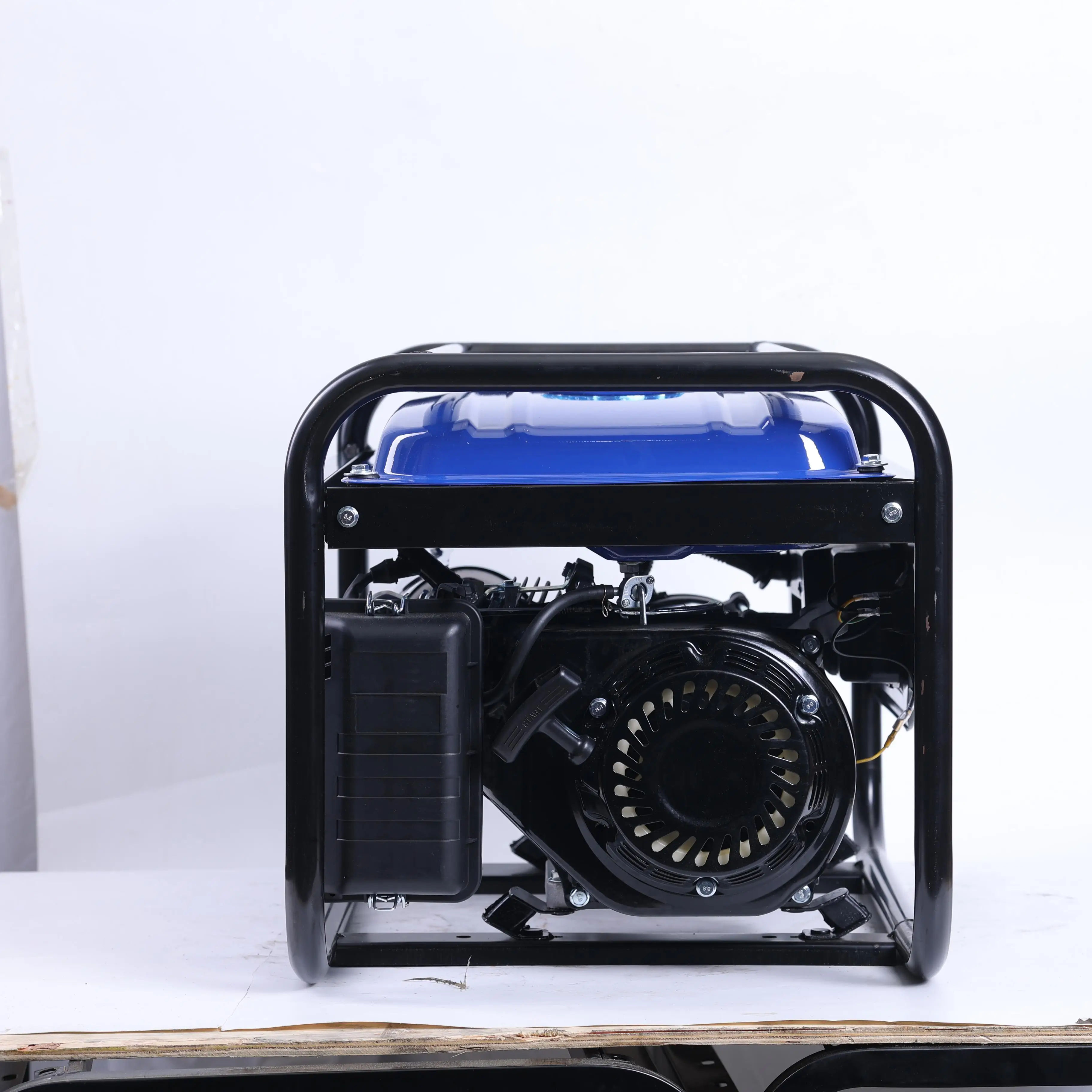 8000Watt Generator 220V 50HZ Brush Excitation 4-Stroke All-metal material Electricstart Air-Cooled for Household Use