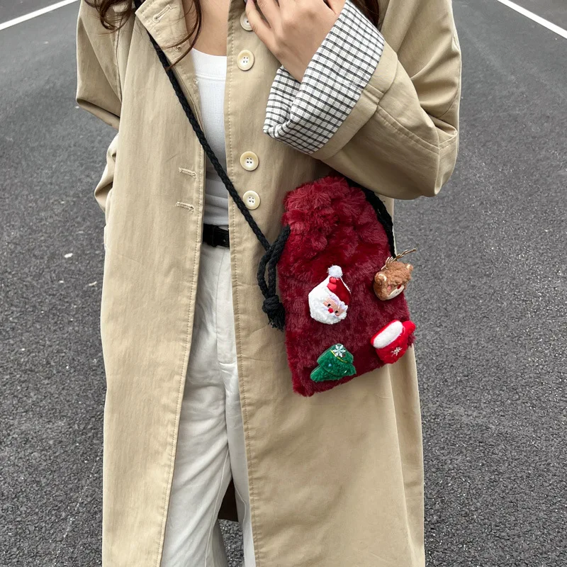 

2026 Winter New Christmas Snowman Plush Bag Cute Classic Designer Fashion Cartoon Women's Messenger Phone Bag Christmas Gift