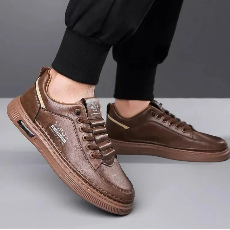 Zapatos informales para hombre, zapatillas deportivas de suela suave, transpirables, versátiles, con cordones, novedad de verano, 2024