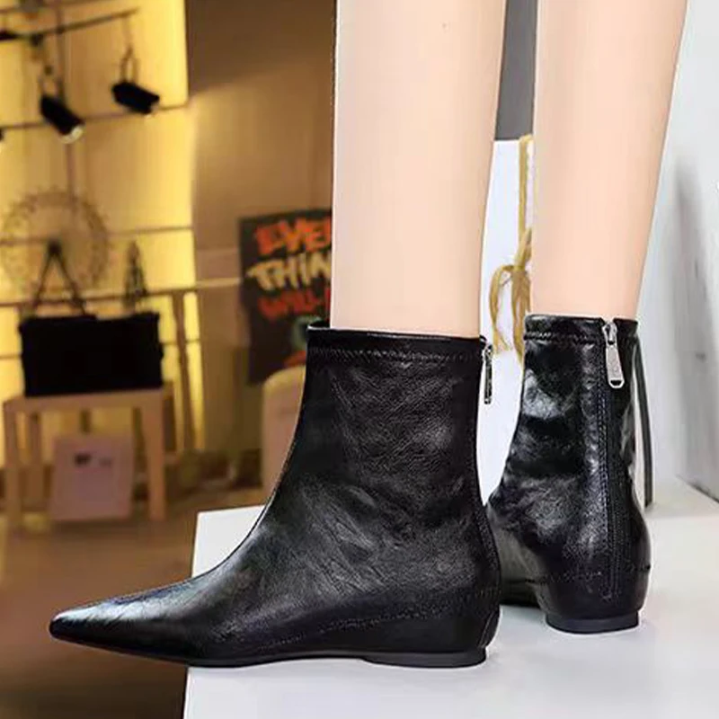 موضة أشار تو النساء حذاء من الجلد السيدات سليم حذاء قصير الشقق فستان الحفلات أحذية الشتاء امرأة بوتاس 2025 جديد Zapatos Mujer