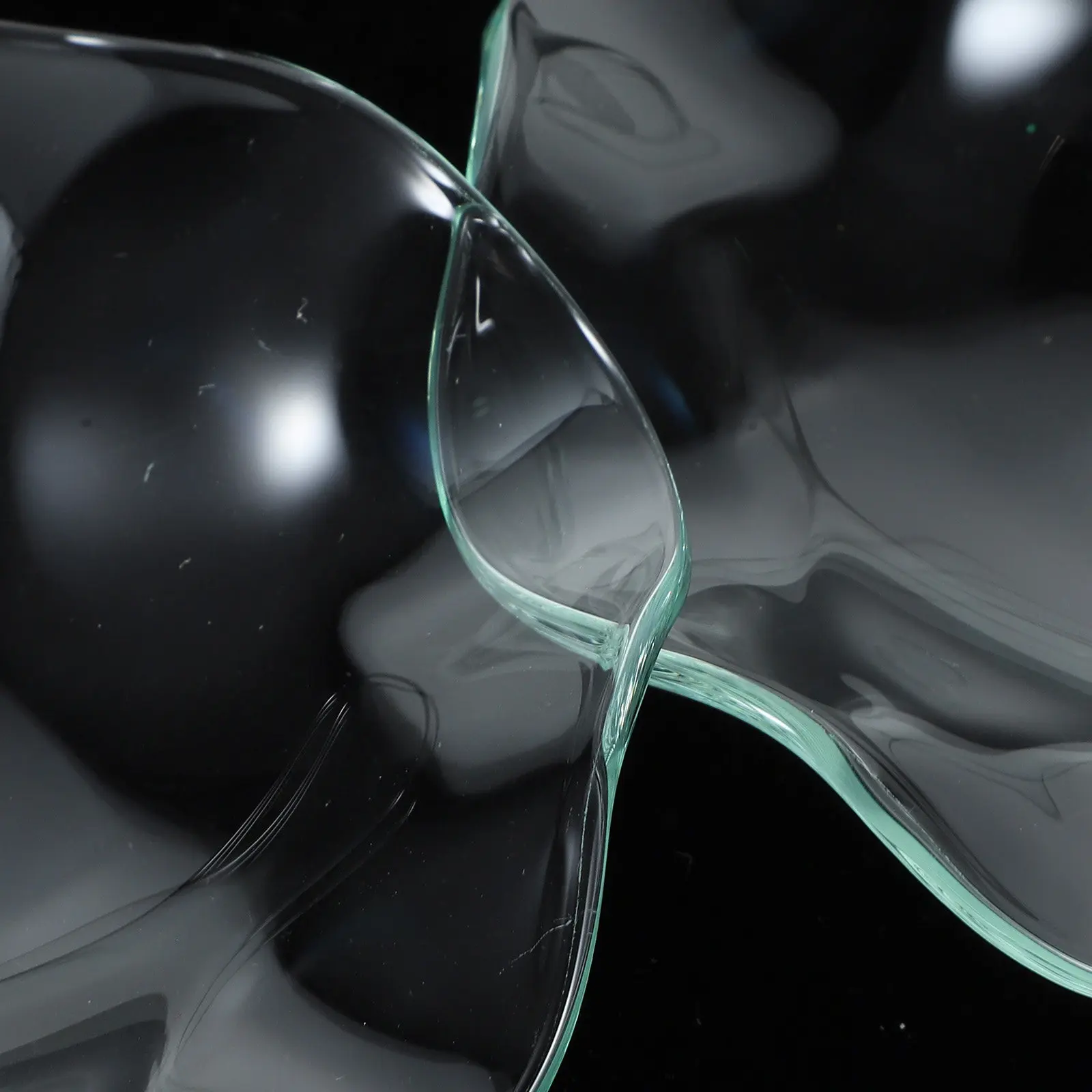 

2Pcs Transparent Glass Essential Oil Dish Set Fine Craftsmanship Stylish Aromatherapy Plate for Spa Salon Sauna Decor Essential