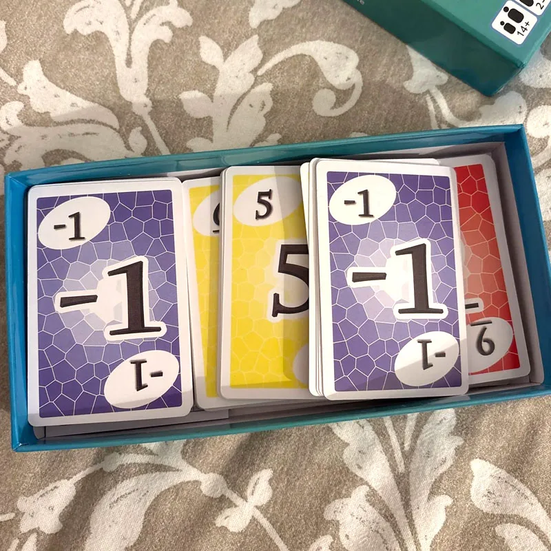 ألعاب البطاقات حفلة من الطاولات لصندوق سطح السفينة للعائلة بأكملها مع ألعاب اجتماعية جماعية وهدايا عيد الميلاد والهالوين #2