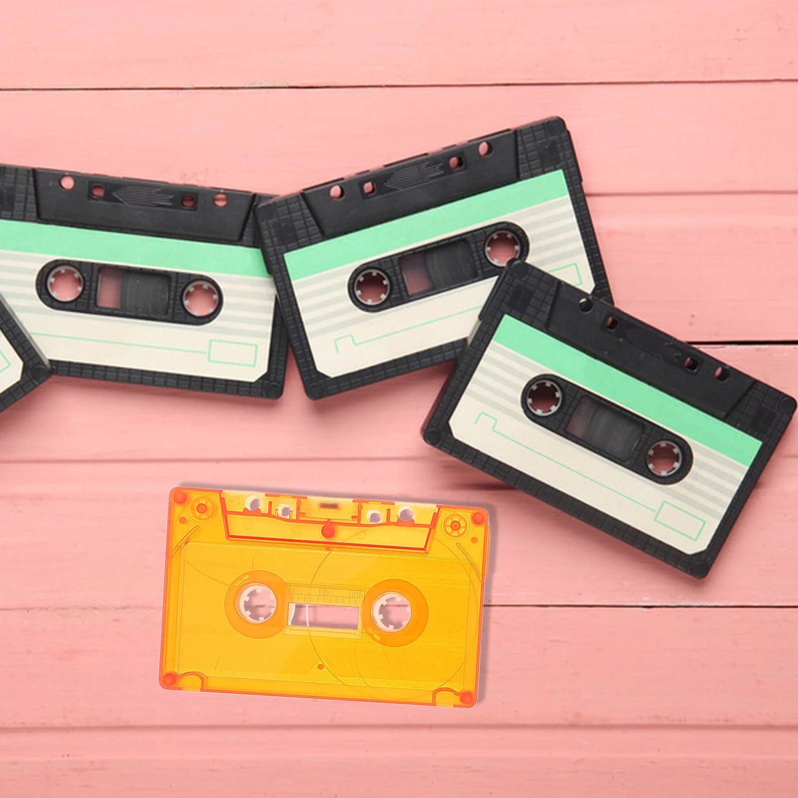 

3pcs Cassette Tapes Wall Decor Storage Mini Recorder Plastic Retro Design Colorful Creative Decoration Party