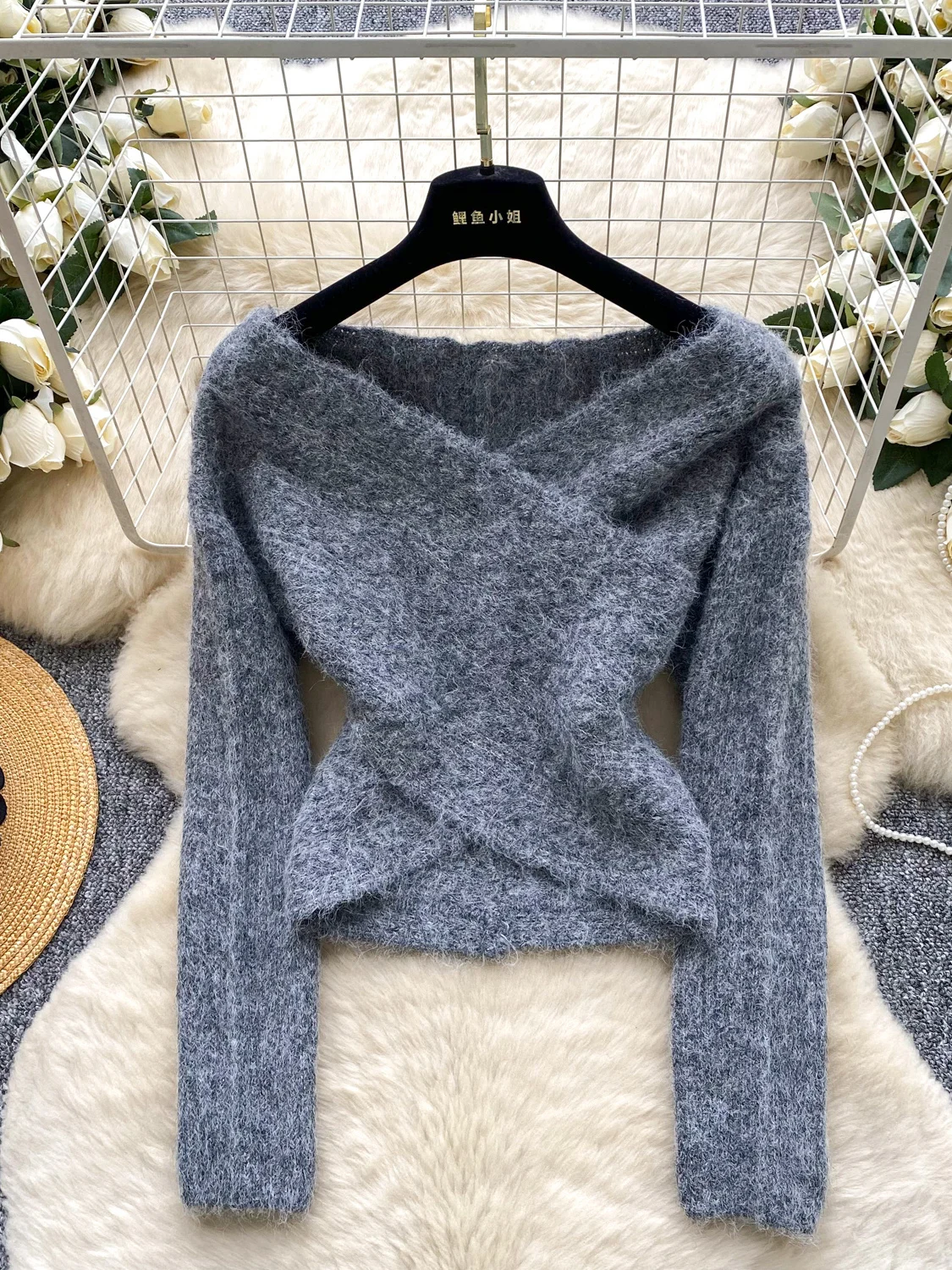 

Cross V-ne Knitted Slim Fit Base Layer Sweater Women's Autumn Winter Faion Design Sense Godd Sle Wrap Waist Irregula...