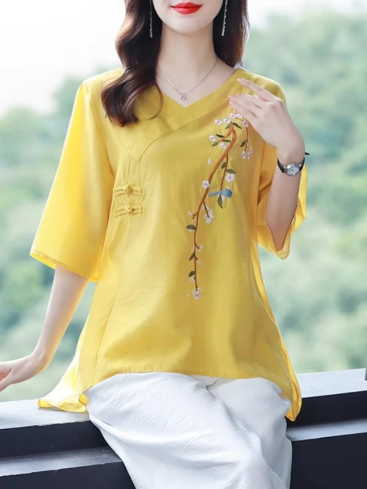 

Retro Style Shirt Women's Summer Fashion Set Cotton Linen Blend Button up Top Bottoms Versatile Mom Outfit Elegant Two-Piece Set