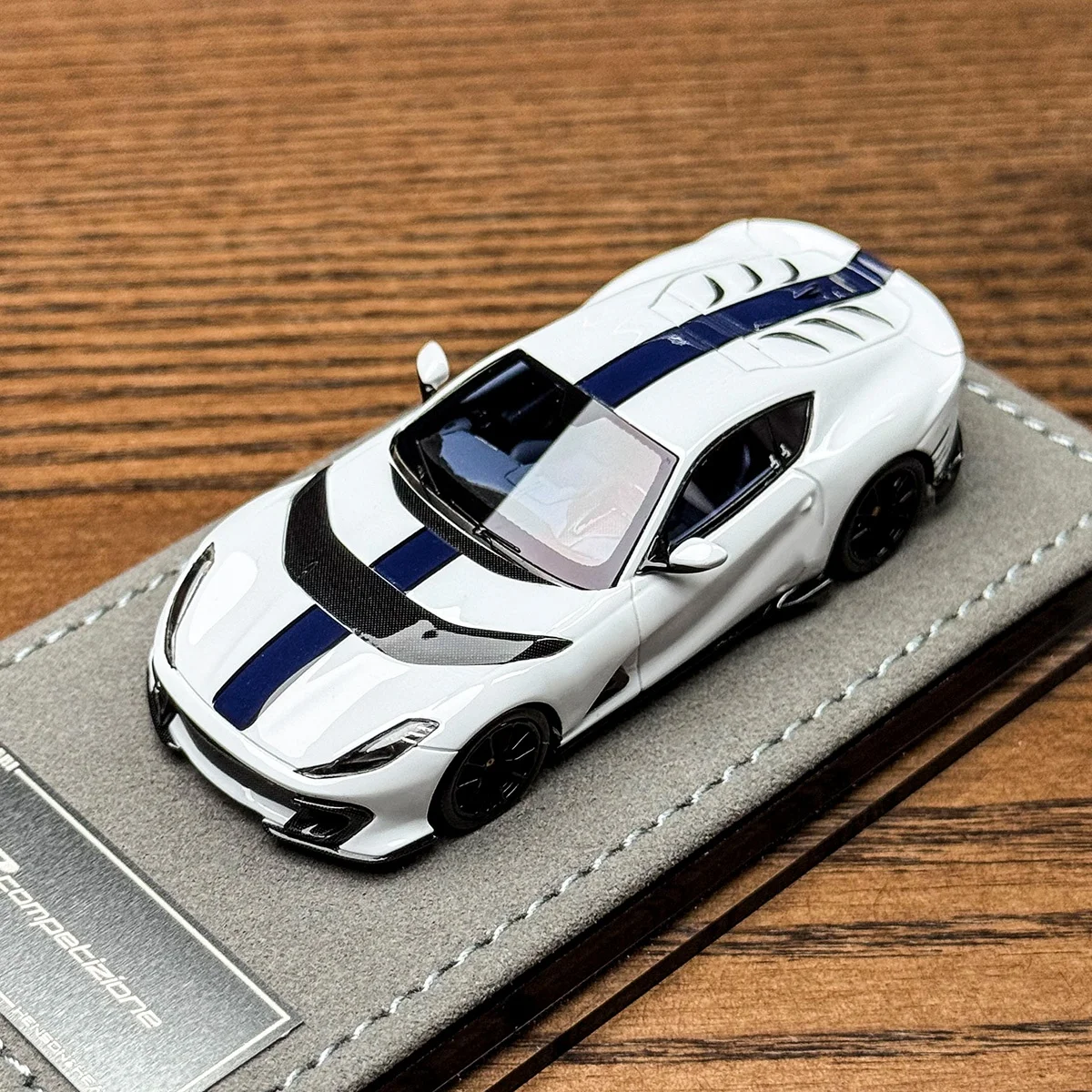 HH Model 1/64 812 Supercar Limited Edition Resin Car Model Collection Gift