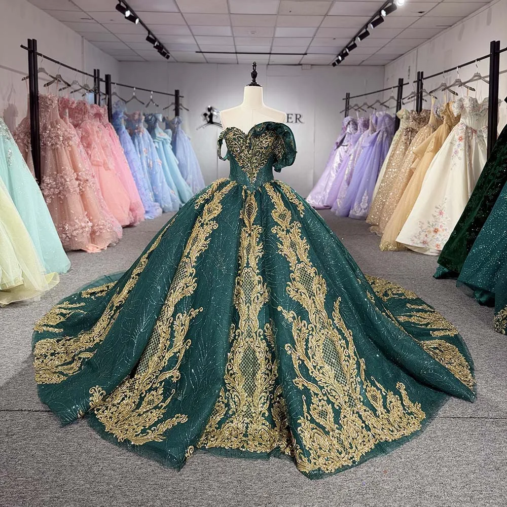 Emerald Green Quinceanera Dress Ball Gown Off the Shoulder Gold Lace Appliques Corset Sweet 15 Vestido de Quinceanera