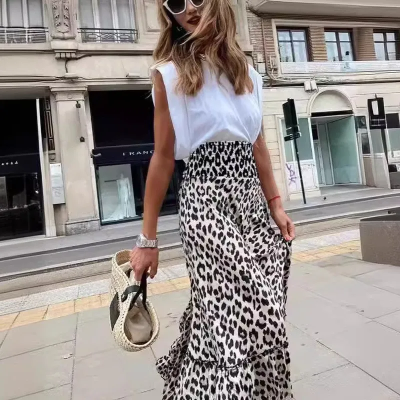 

2025 Spring and summer new fashion women's half skirt long skirt temperament leopard print large swing half skirt women