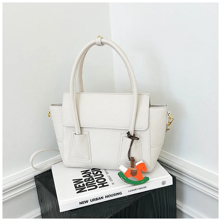 

New 2025 Cross border Commuter Bag for Women Minimalist Shoulder Handheld Purse Fashionable Handbag Gift