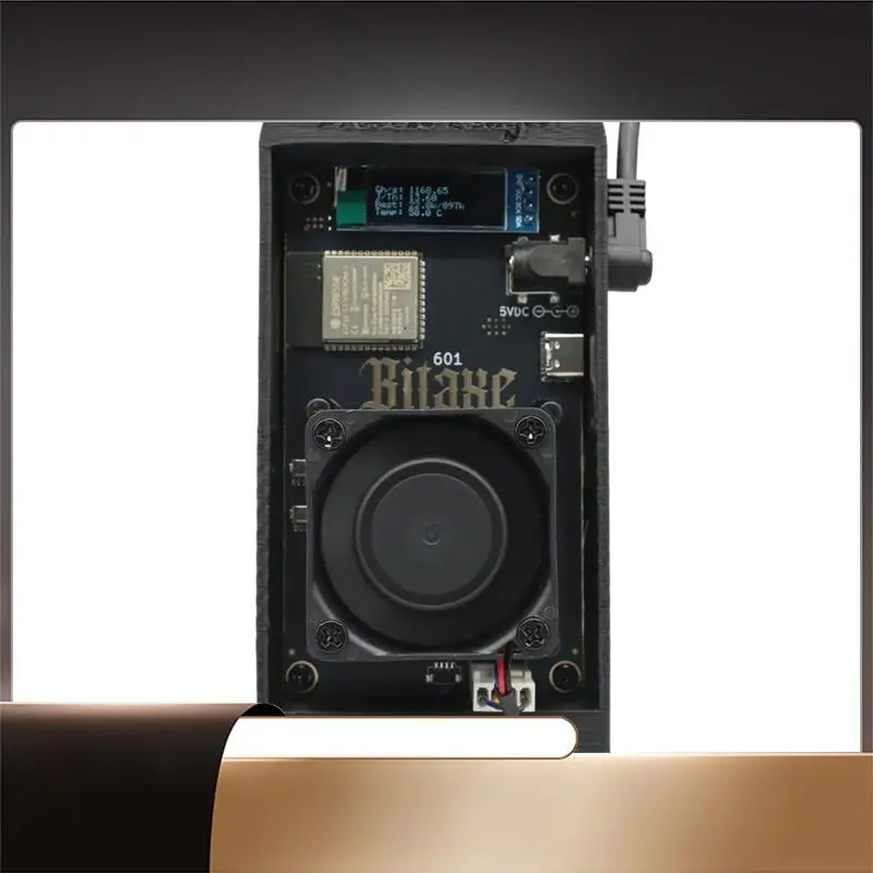 

X64A-Bitaxe Gamma 601 BTC Solo Miner с корпусом 1,2TH/S 18 Вт BM1370 Asic Chip от Antminer S21 Pro Bitcoin BTC Miner US PLUG