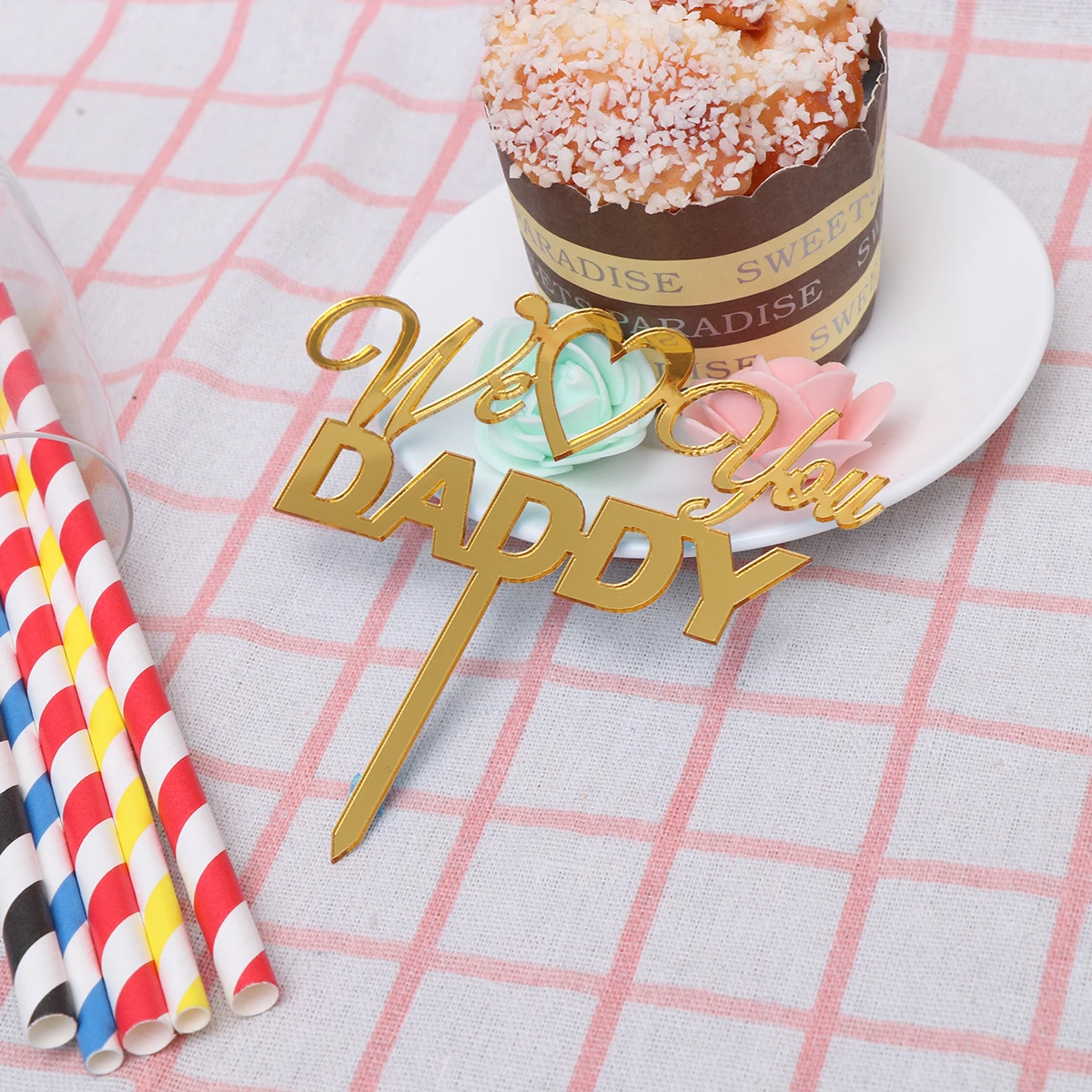 

Acrylic Topper We Love Daddy Creative Decoration Father'S Day Party Supplies Cupcake Picks Golden Cake