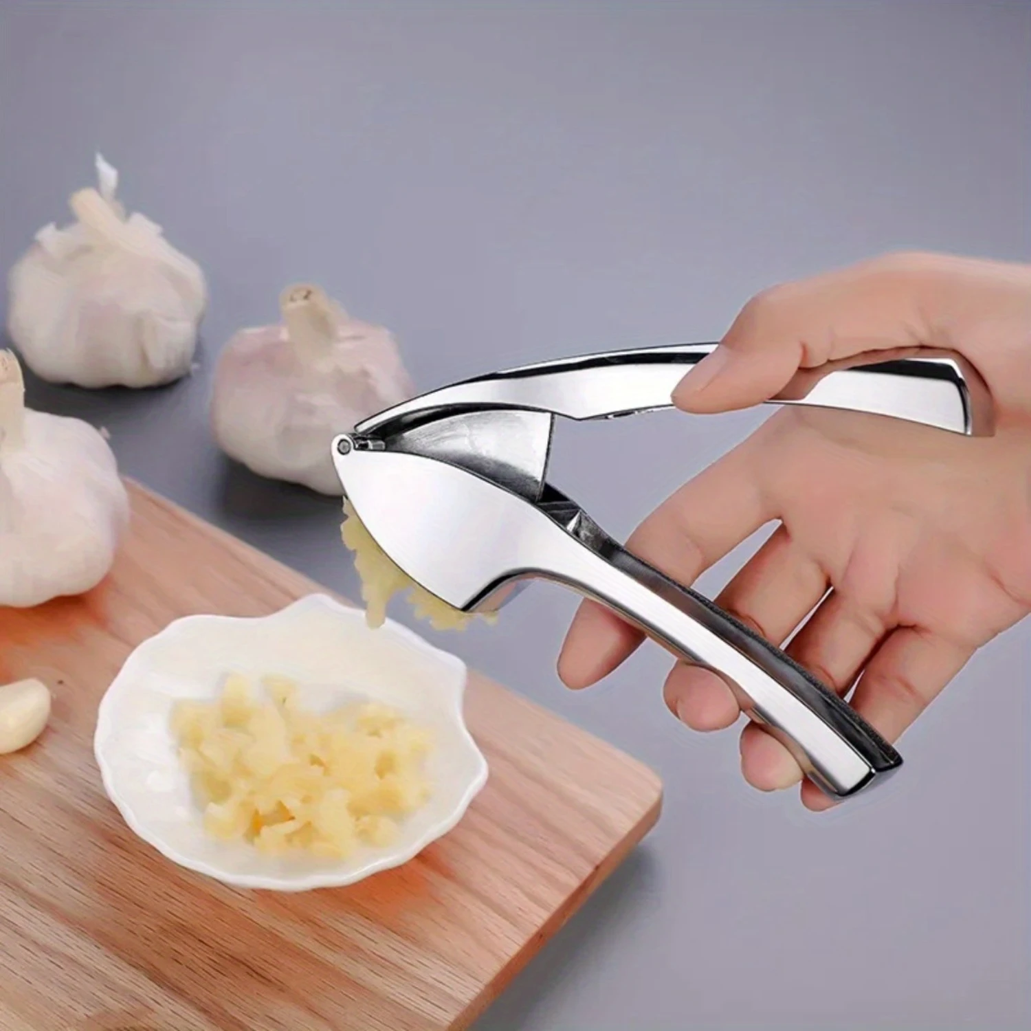 

1pc, Garlic Press Crusher Mincer, Kitchen Stainless Steel Garlic Smasher Squeezer, Manual Press Tool, Kitchen Utensils, Kitchen