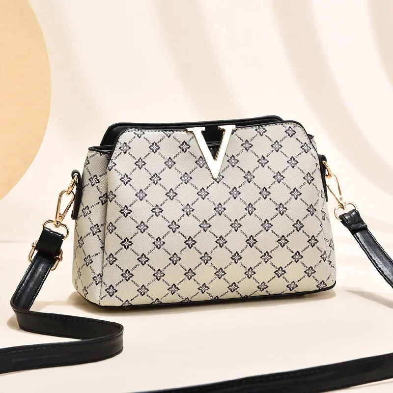 

2025 New Temperament Small Bag - Fashion Trendy, High Sense, Versatile Shoulder/Messenger