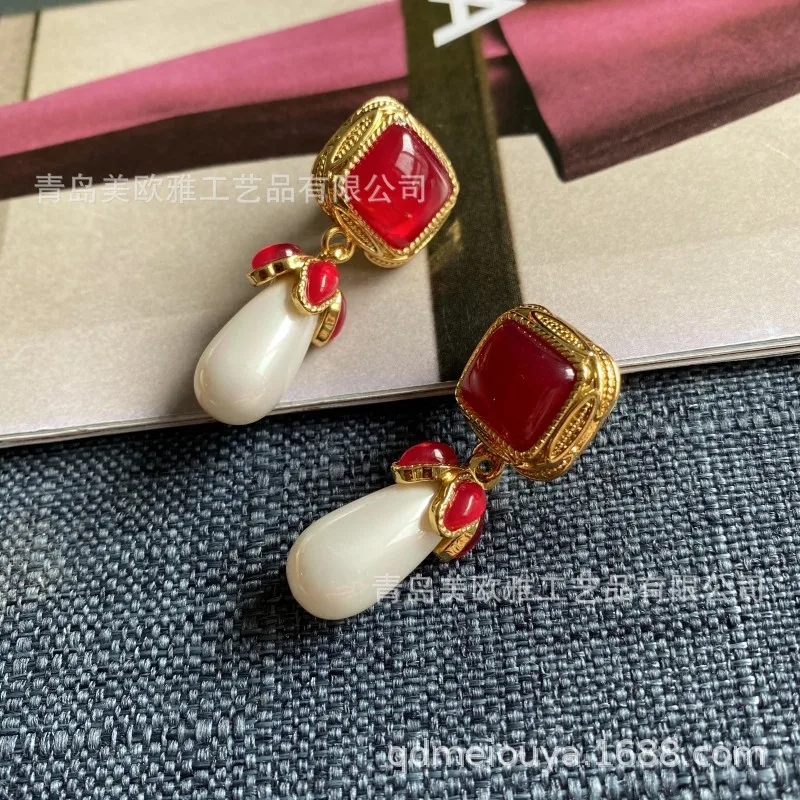 Small Medieval Court Retro Style New Sweet Fashion Jelly Red Color Light Pearl Square Water Drop Stud Earrings Jewelry Women