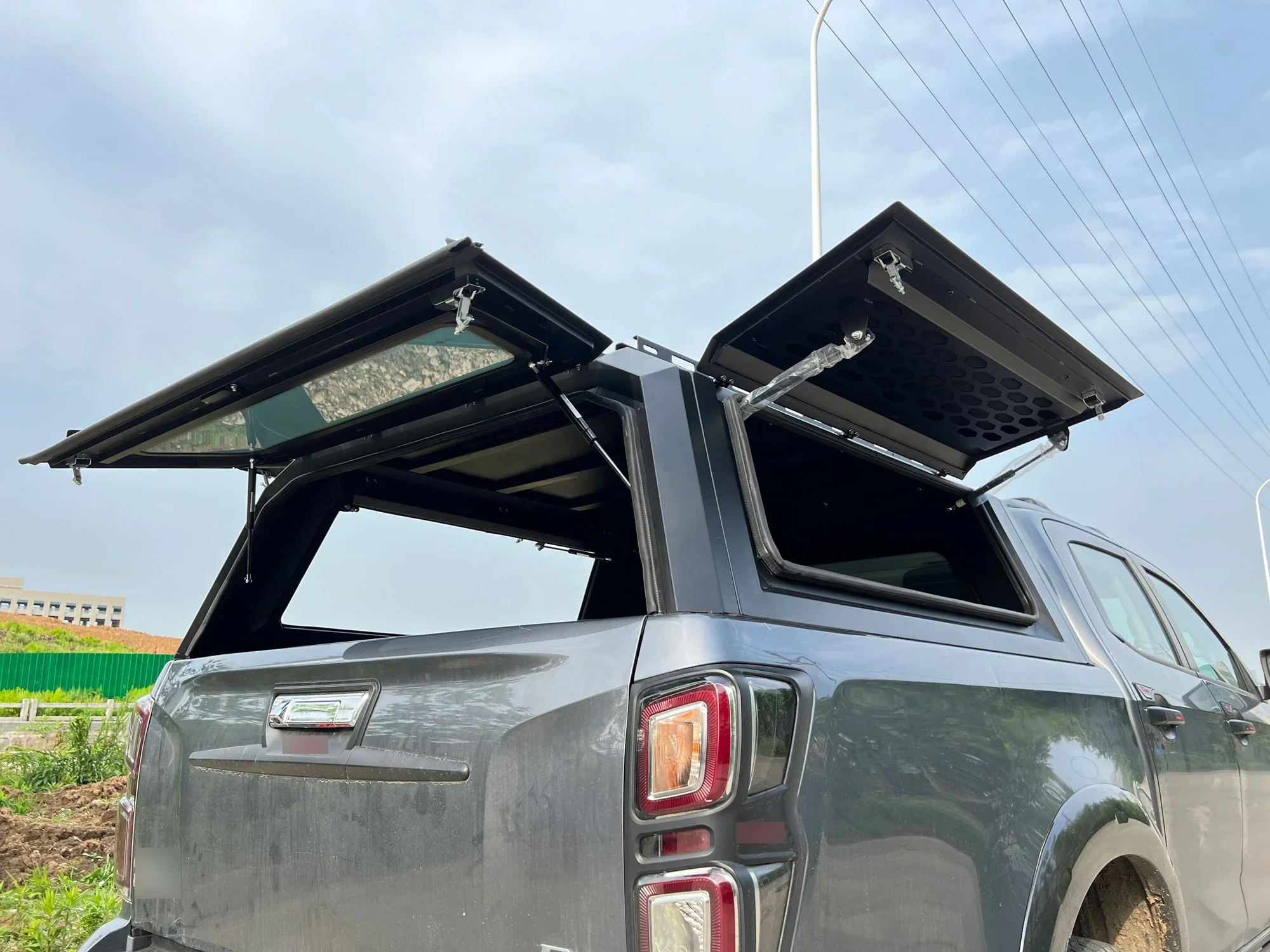 Xdyna Pickup hardtop canopy topper 4X4 waterproof for D-max ISUZU