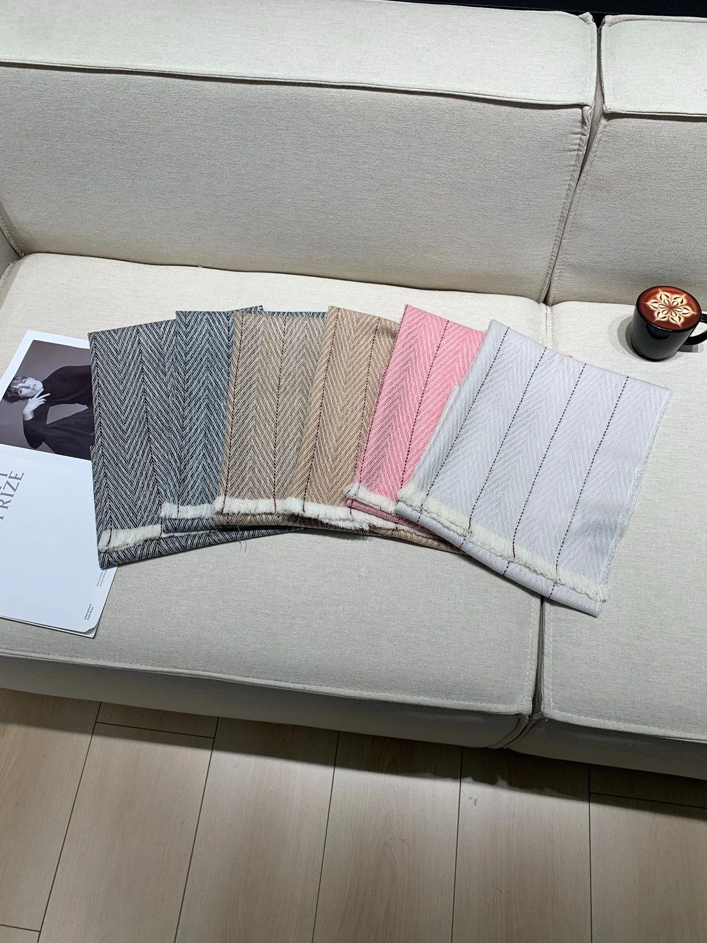 

2026 New Women Herringbone Pattern 100% Cashmere Knitted Scarf