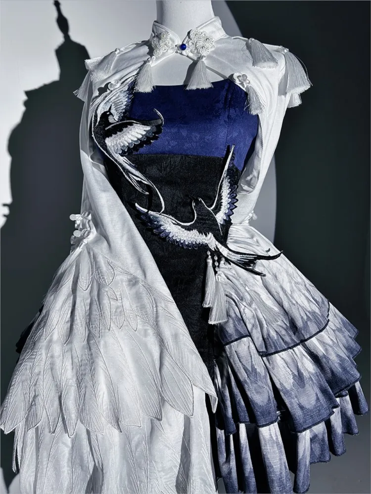 

New blue feather Chinese-style dress set
